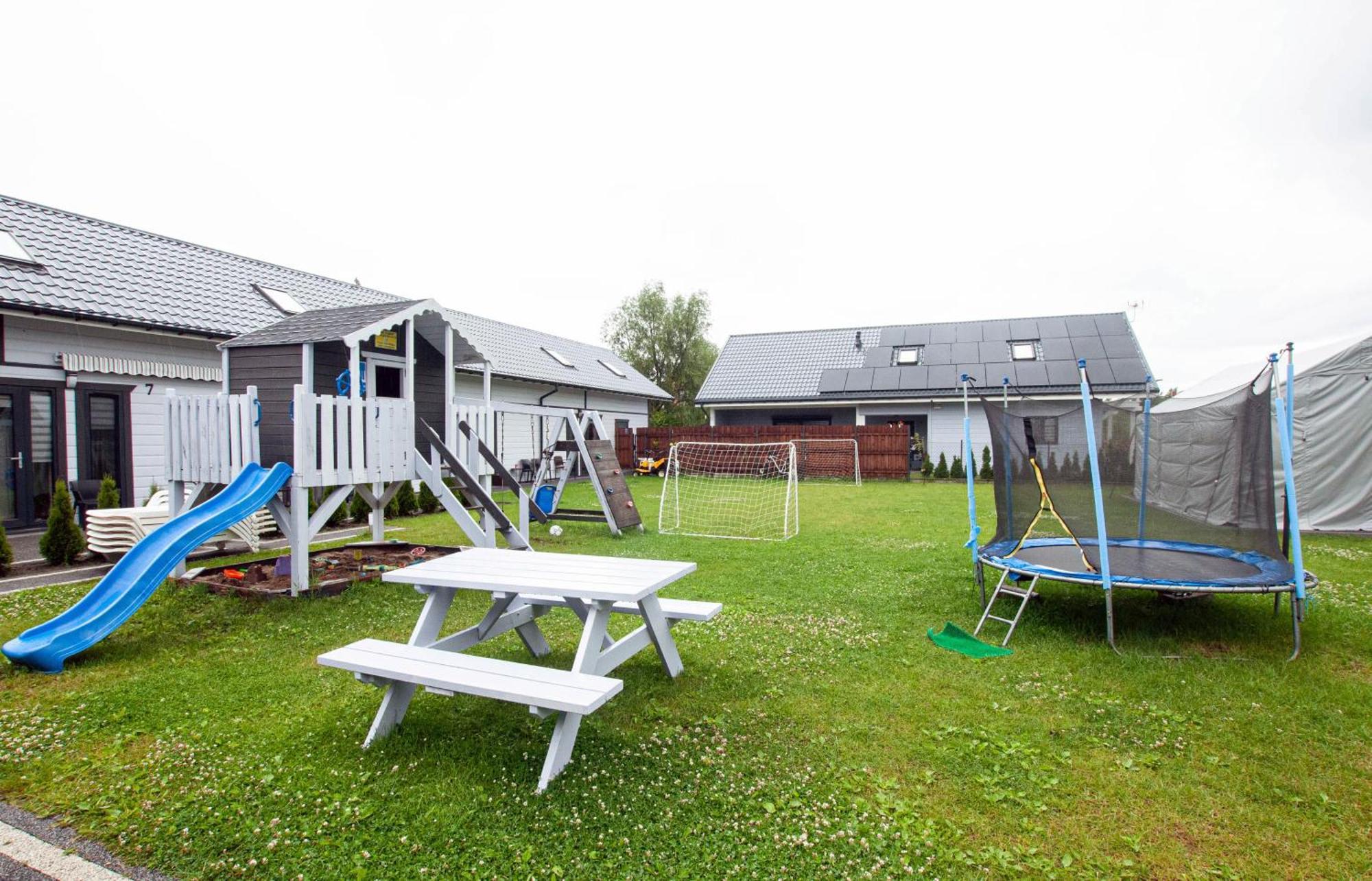 Aparts Care Beztroska Sianozety Exteriör bild